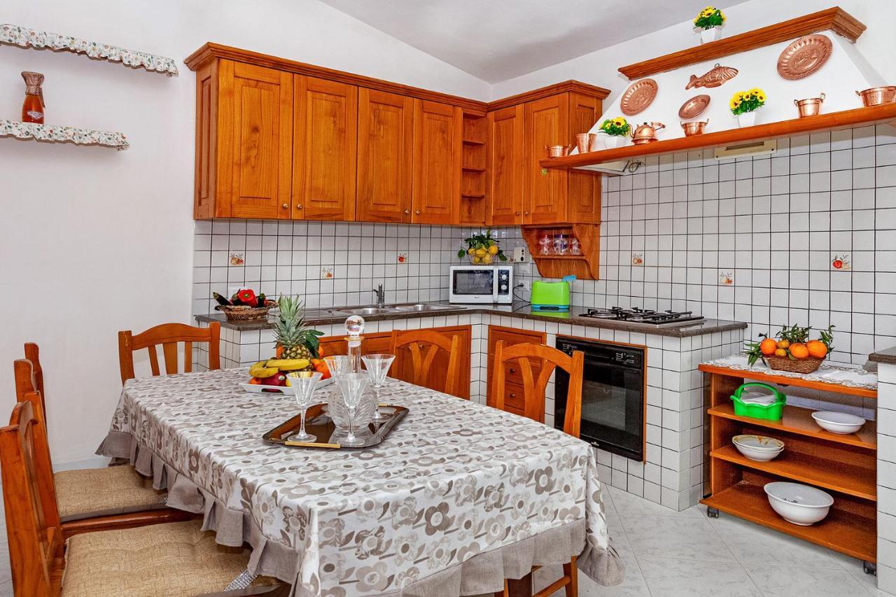 Il Tiglio Holiday Home - De Vivo Realty Massa Lubrense Exterior foto